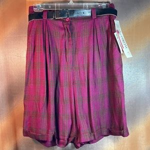 Vintage 90’s fuchsia and black plaid shorts. NWT  size 12.‎ 135 30” waist.